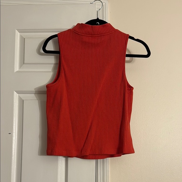 Sleeveless Orange Ribbed Top - Picture 3 of 6